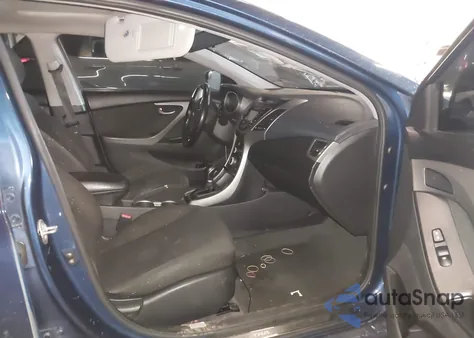 2016 Hyundai Elantra Value Edition z USA, uszkodzony, nr VIN KMHDH4AE1GU566906